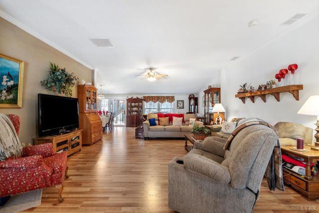 214 Victoria Dr, Amherst, VA 24521