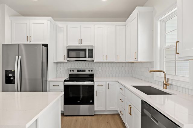 600 Cripple Creek Circle, Nicholasville, KY 40356