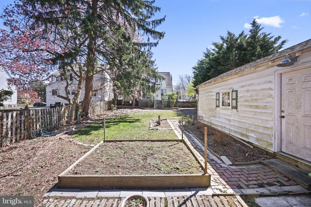 5 PERSHING AVE, Trenton, NJ 08618