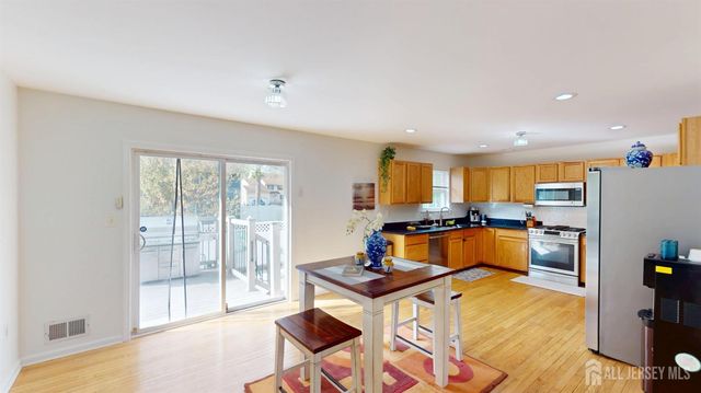 47 Avenue G Avenue, Monroe, NJ 08831