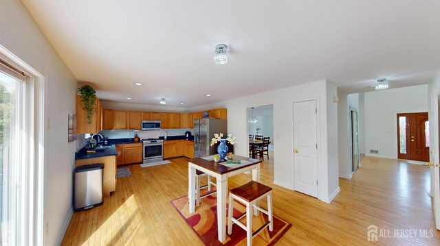 47 Avenue G Avenue, Monroe, NJ 08831