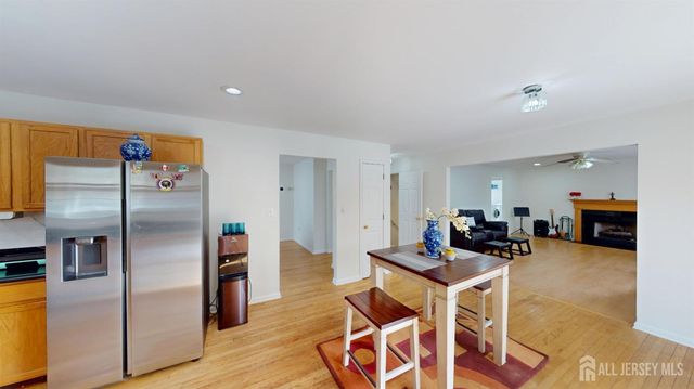 47 Avenue G Avenue, Monroe, NJ 08831