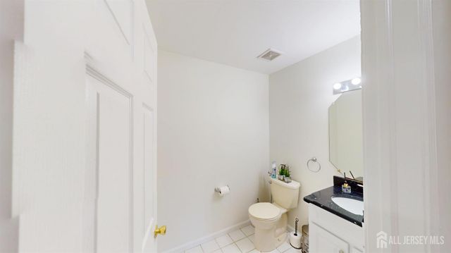 47 Avenue G Avenue, Monroe, NJ 08831