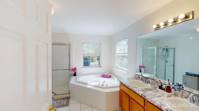 47 Avenue G Avenue, Monroe, NJ 08831