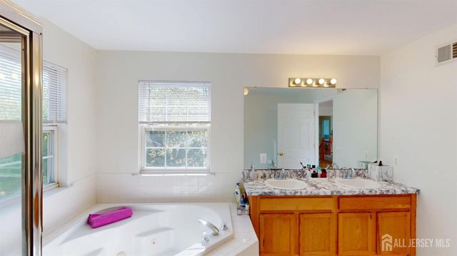 47 Avenue G Avenue, Monroe, NJ 08831
