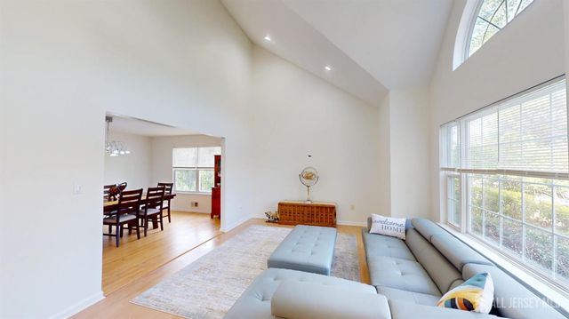 47 Avenue G Avenue, Monroe, NJ 08831