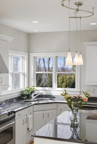 12 Feagles Road, Warwick, NY 10990