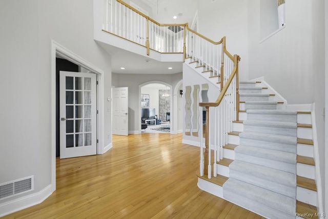 12 Feagles Road, Warwick, NY 10990