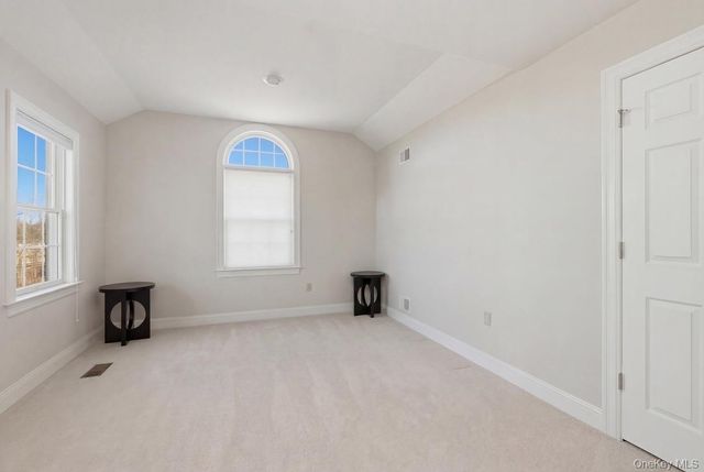 12 Feagles Road, Warwick, NY 10990