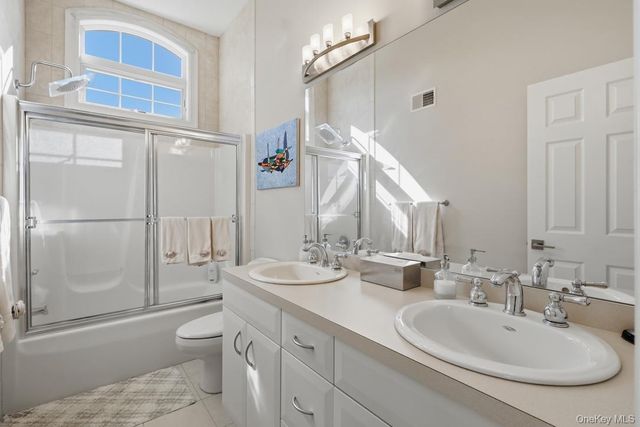 12 Feagles Road, Warwick, NY 10990