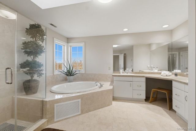 12 Feagles Road, Warwick, NY 10990