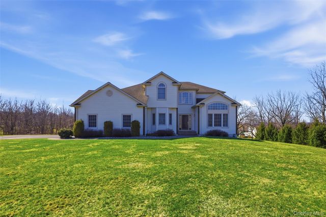 12 Feagles Road, Warwick, NY 10990