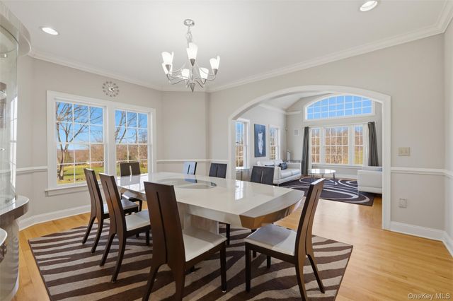 12 Feagles Road, Warwick, NY 10990