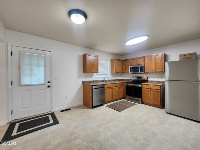 703 Duvall Court, Strawberry Plains, TN 37871