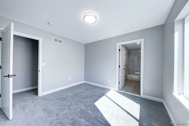 2808 Goodrich Street, Ferndale, MI 48220