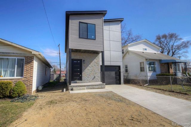 2808 Goodrich Street, Ferndale, MI 48220