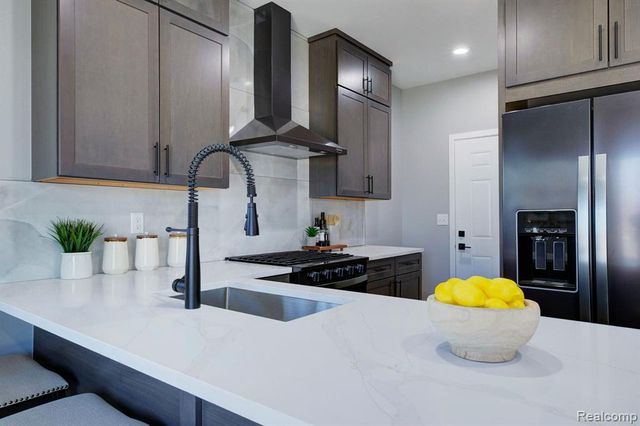 2808 Goodrich Street, Ferndale, MI 48220