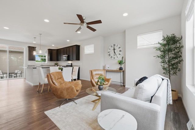 1042 O'Keeffe Avenue, Sun Prairie, WI 53590