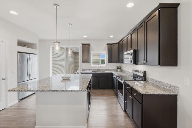 1042 O'Keeffe Avenue, Sun Prairie, WI 53590