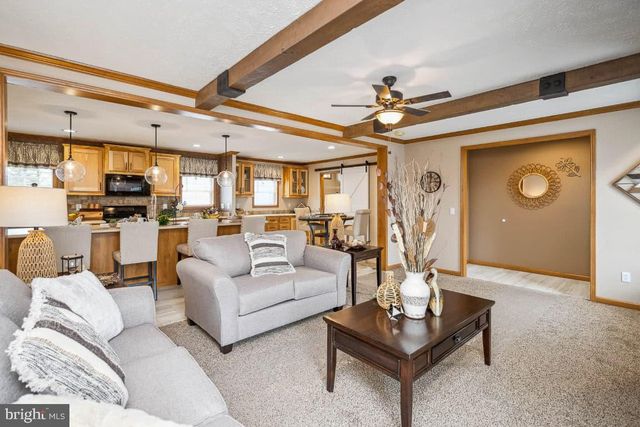 30C DEBRA CIR, Ephrata, PA 17522