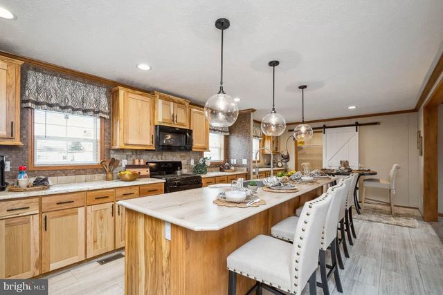 30C DEBRA CIR, Ephrata, PA 17522