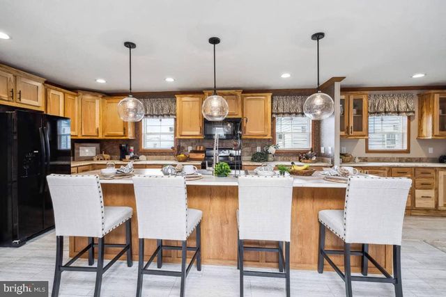 30C DEBRA CIR, Ephrata, PA 17522