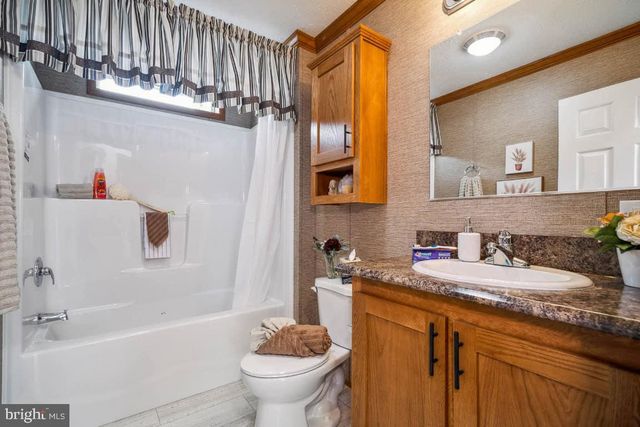 30C DEBRA CIR, Ephrata, PA 17522