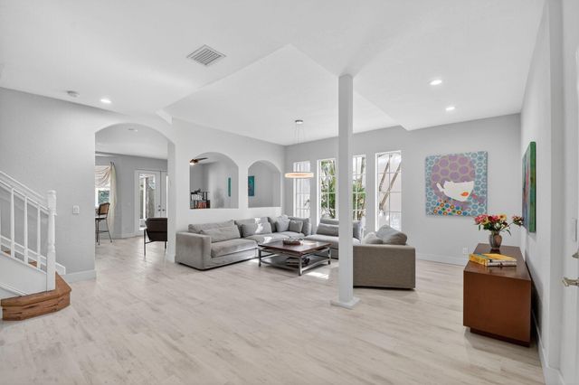 1605 E Classical Boulevard, Delray Beach, FL 33445