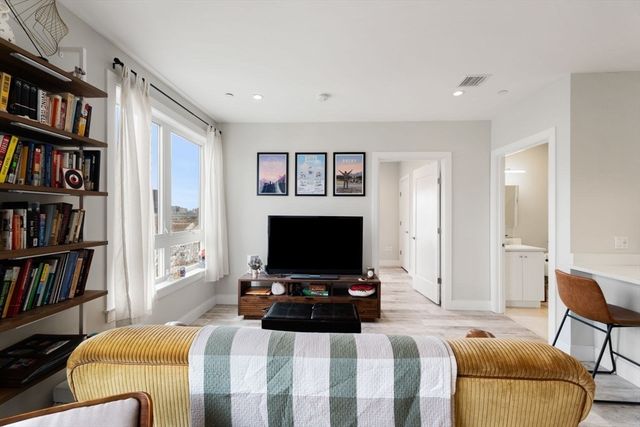 1457A Tremont Street 507, Boston, MA 02120