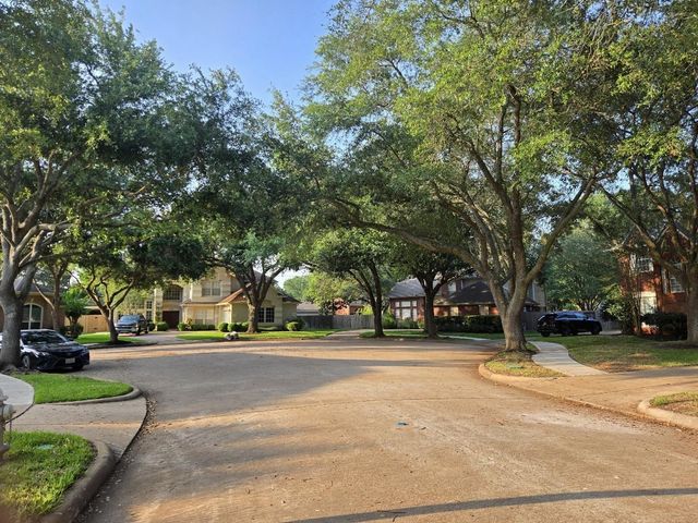 1611 Monvale Lane, Sugar Land, TX 77479