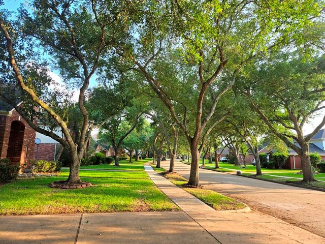 1611 Monvale Lane, Sugar Land, TX 77479