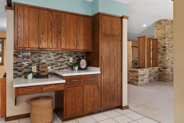 1401 E Garfield Street, Mount Horeb, WI 53572