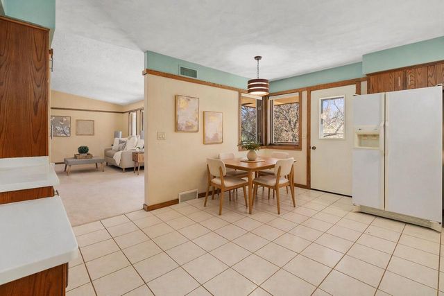 1401 E Garfield Street, Mount Horeb, WI 53572