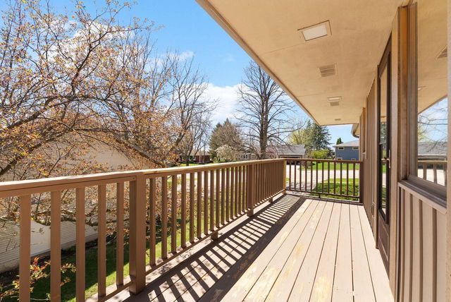 1401 E Garfield Street, Mount Horeb, WI 53572