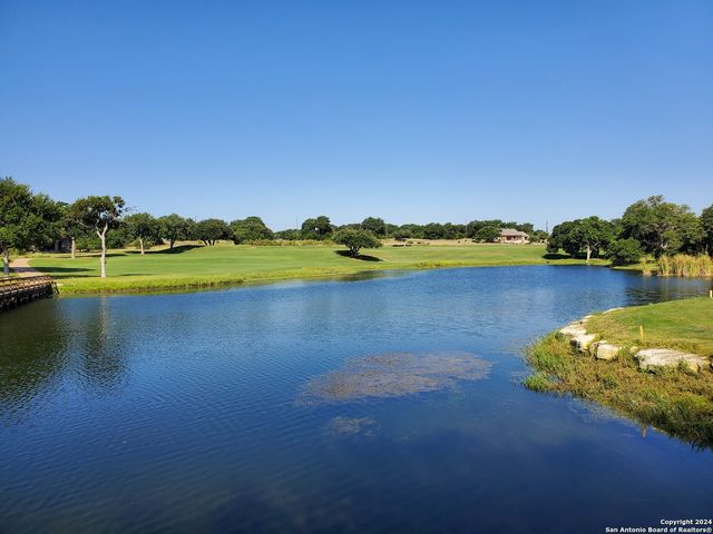 118 Warren Wallace, Blanco, TX 78606
