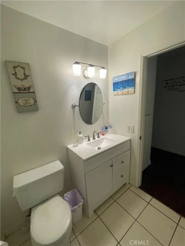 1300 Friedrich Lane B, Oxnard, CA 93033