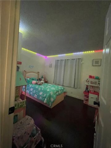 1300 Friedrich Lane B, Oxnard, CA 93033