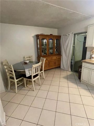 1300 Friedrich Lane B, Oxnard, CA 93033