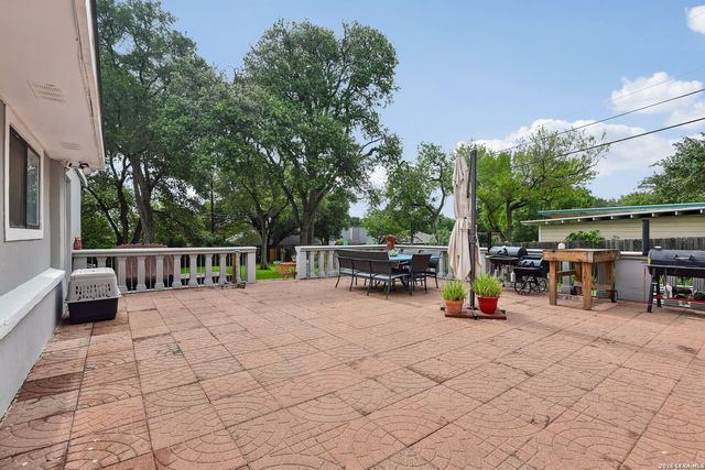 7306 ROBIN REST DR, San Antonio, TX 78209
