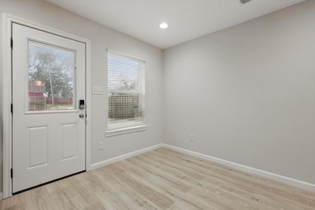 901 W Munson Street, Denison, TX 75020