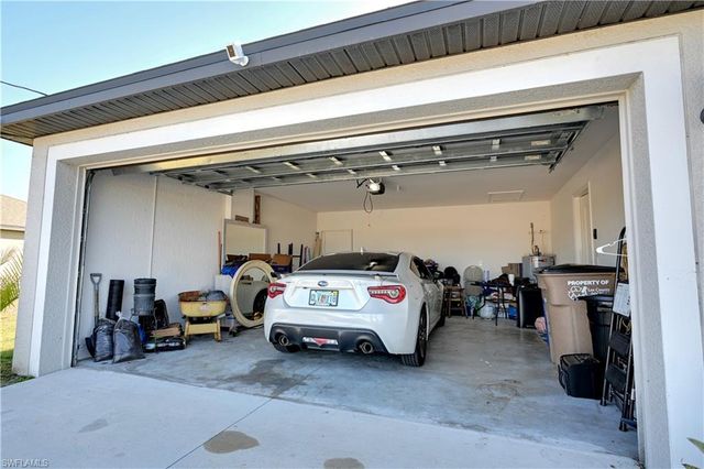 843 Lochman DR, Fort Myers, FL 33913