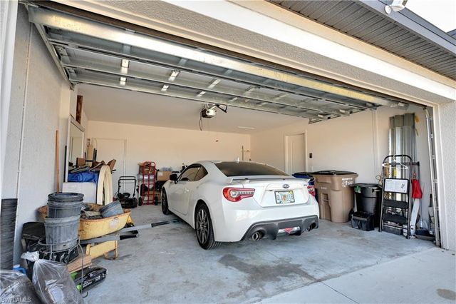 843 Lochman DR, Fort Myers, FL 33913