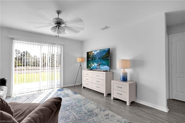 843 Lochman DR, Fort Myers, FL 33913