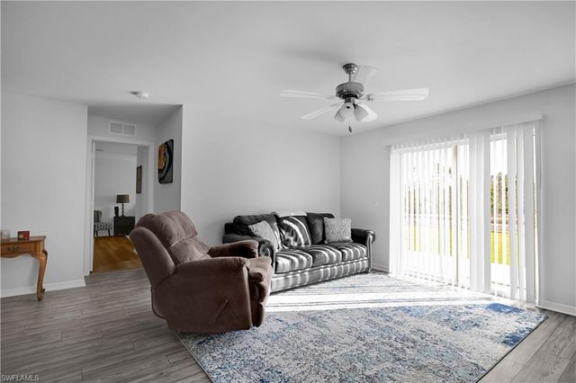 843 Lochman DR, Fort Myers, FL 33913