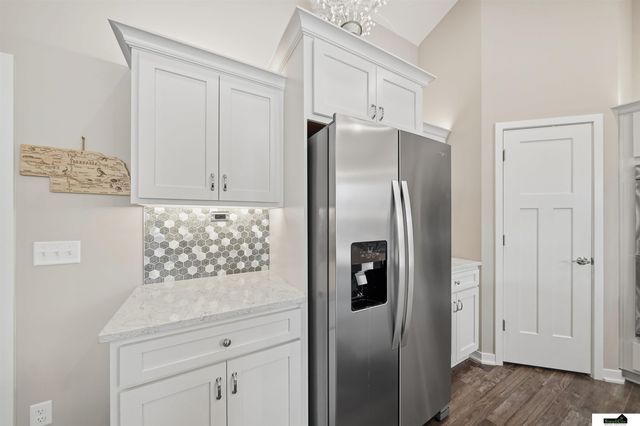 7441 Maxine Drive, Lincoln, NE 68516