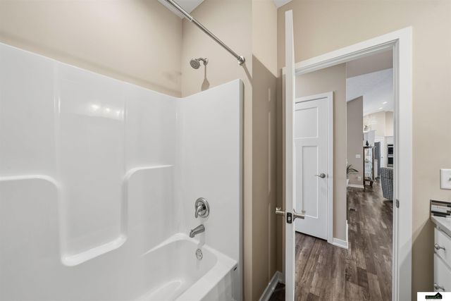 7441 Maxine Drive, Lincoln, NE 68516