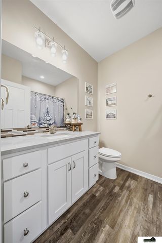 7441 Maxine Drive, Lincoln, NE 68516