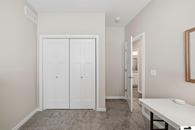 7441 Maxine Drive, Lincoln, NE 68516