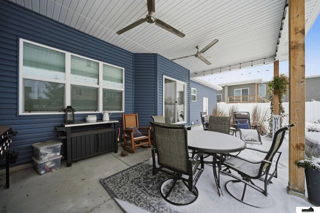 7441 Maxine Drive, Lincoln, NE 68516