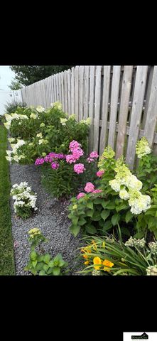 7441 Maxine Drive, Lincoln, NE 68516